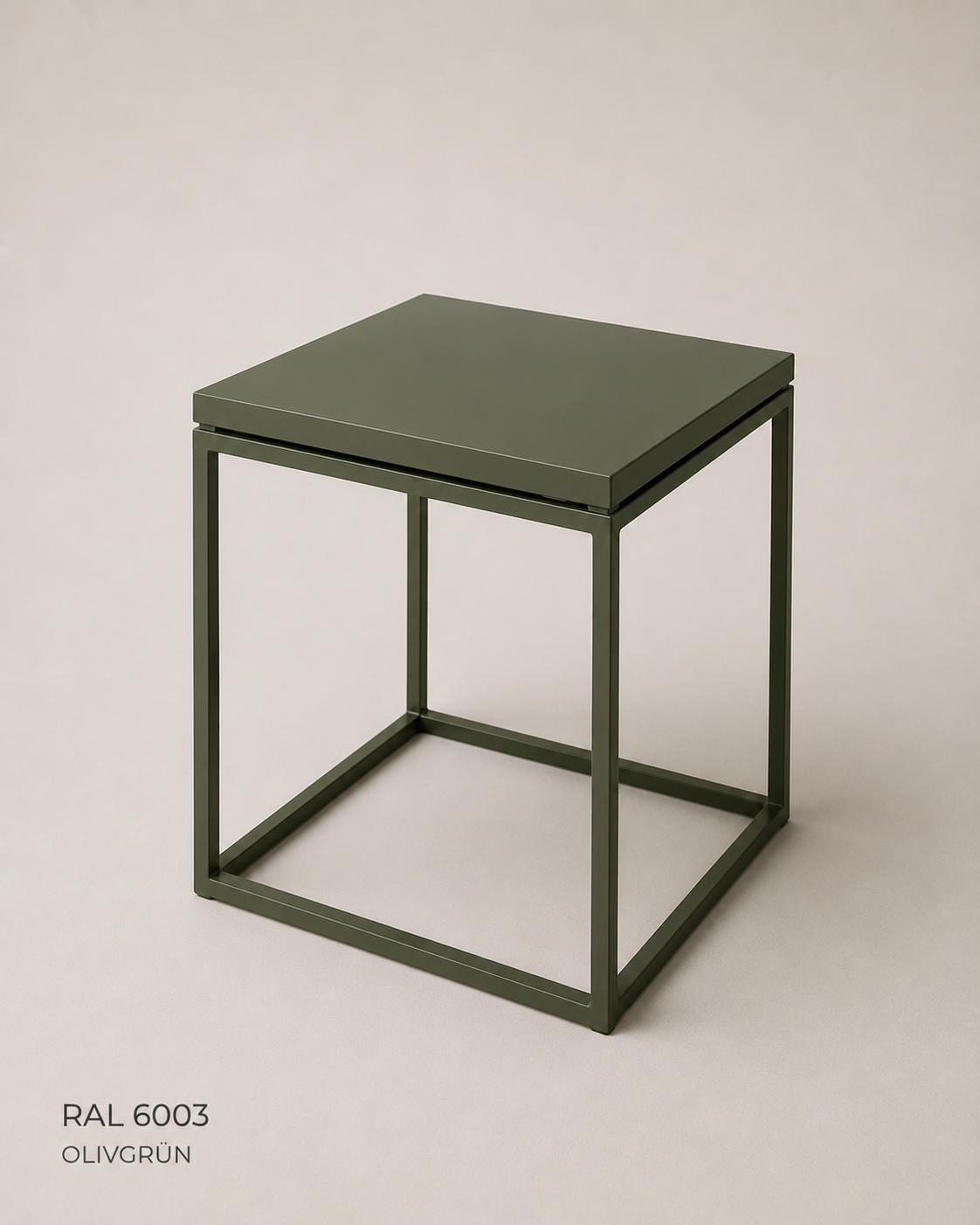 olivgrüner handgefertigter Metall Beistelltisch im minimalistischen Design mit pulverbeschichtetem Stahlrahmen.